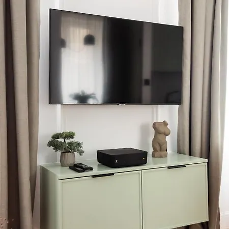 Appartement Plac Politechniki Pistachio By Bookinghost *