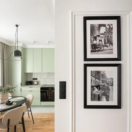 Plac Politechniki Pistachio By Bookinghost アパート ワルシャワ