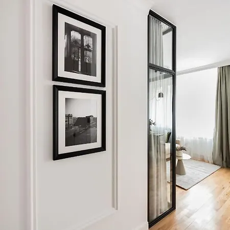 Plac Politechniki Pistachio By Bookinghost