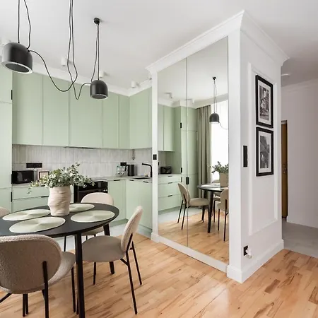 Plac Politechniki Pistachio By Bookinghost