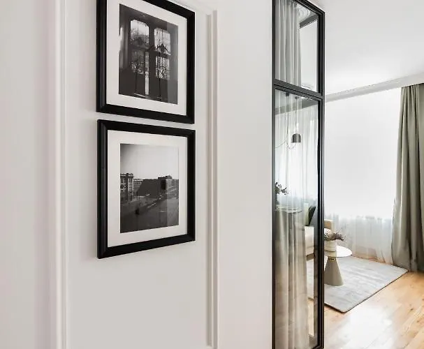 Plac Politechniki Pistachio By Bookinghost